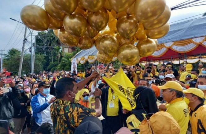 					TP Lepas Ribuan Peserta Jalan Santai HUT Golkar Sulsel ke-57 di Makale Tana Toraja
