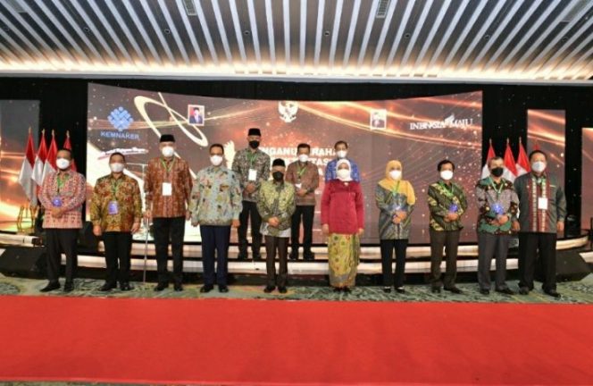 					Andi Sudirman Terima Penganugerahan Produktivitas Paramakarya 2021