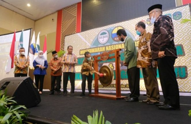 					Andi Sudirman Buka Munas Bersama Dua Organisasi Paguyuban Wija To Luwu