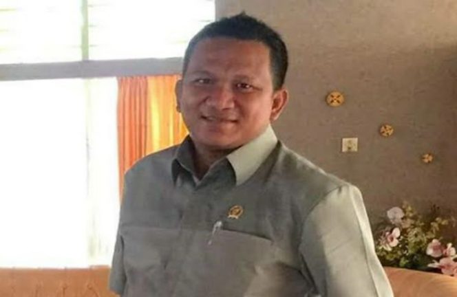 					Legislator Bone Reses di Dapil Masing-masing