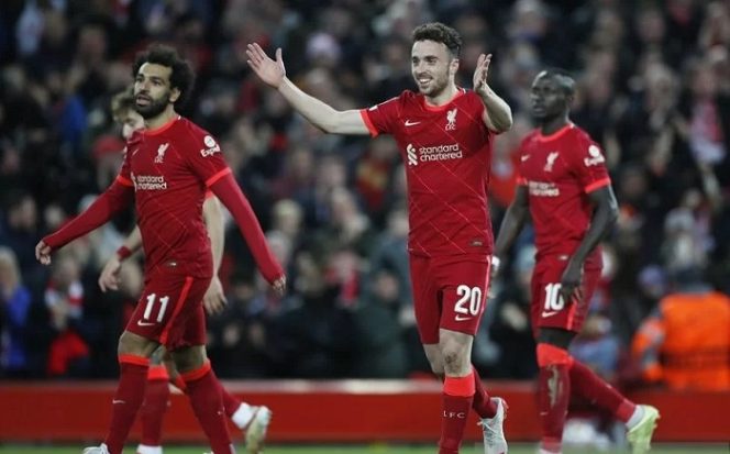 					Penyerang Liverpool Diogo Jota merayakan golnya ke gawang Atletico Madrid dalam laga lanjutan Grup B Liga Champions di Stadion Anfield, Liverpool, Inggris, Rabu (3/11/2021) waktu setempat. (ANTARA/REUTERS/ACTION IMAGES/Lee Smith)