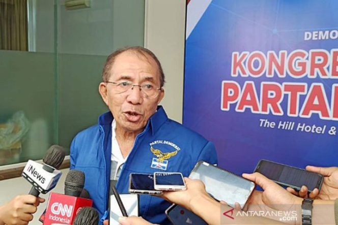 					Max Sopacua meninggal dunia. (Foto: Dok Antara)