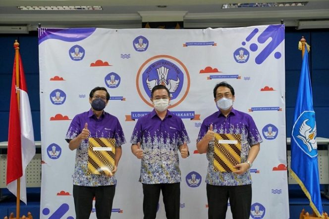 					Menyongsong Revolusi Industri 4.0, BINUS UNIVERSITY Hadir di Semarang