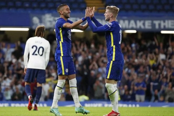 					Hakim Ziyech dan Timo Werner merayakan gol ketika Chelsea mengalahkan Tottenham Hotspur dalam laga pramusim di Stamford Bridge, London, Inggris, 4 Agustus 2021. ANTARA/Action Images via Reuters/Peter Cziborra