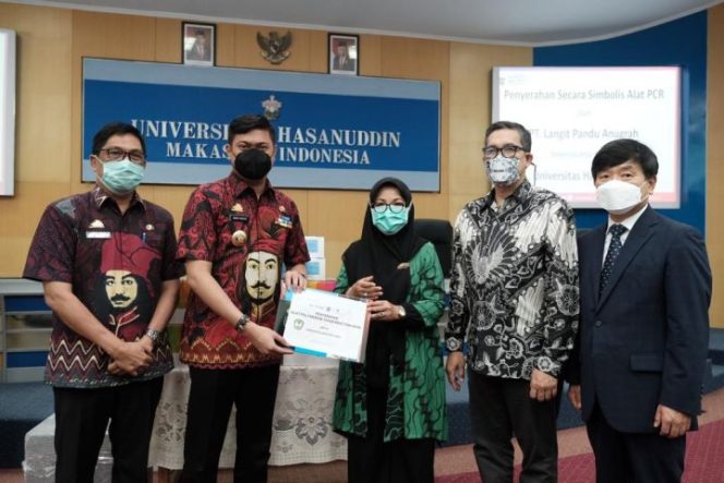 					Dapat Bantuan Mesin PCR, Pemkab Gowa Maksimalkan Testing Covid-19