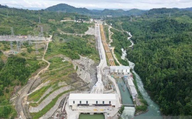 					Pembangkit Listrik Tenaga Air (PLTA) Poso. ANTARA/HO-PLN.