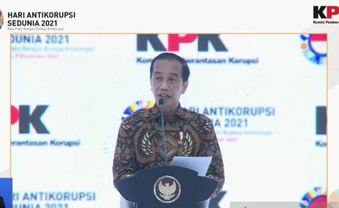 					Tangkap layar Presiden Jokowi menyampaikan sambutan dalam Peringatan Hari Anti Korupsi Sedunia (Hakordia) di Gedung KPK Jakarta, Kamis (9/12/2021). ANTARA/Desca Lidya Natalia