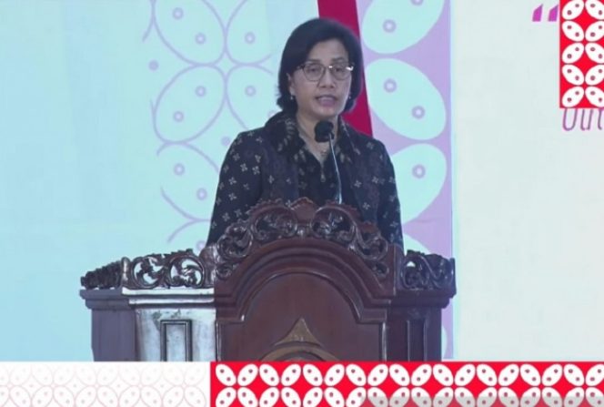 					Menteri Keuangan (Menkeu) Sri Mulyani dalam acara Sherpa Track-Finance Track G20: Working Lunch di Jakarta, Rabu (15/12/2021). (ANTARA/Agatha Olivia)