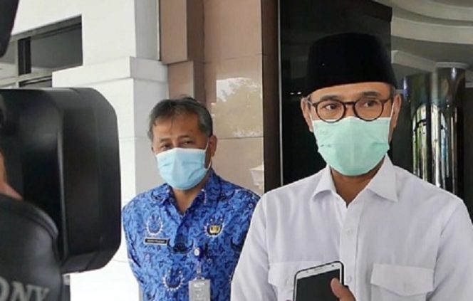 					Bupati Temanggung HM Al Khadziq.