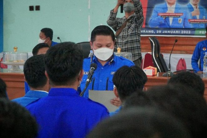 					Lantik KNPI Pinrang, Arham Basmin Berpesan: Rangkul Elemen Yang Berbeda dengan Kita
