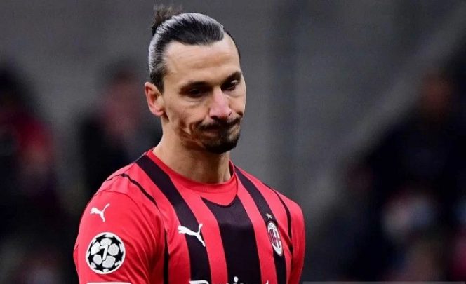 					Ekspresi dari pemain AC Milan Zlatan Ibrahimovic saat bertanding melawan Liverpool pada pertandingan babak penyisihan Grup B Liga Champions di San Siro, Milan, Italia, Selasa (7/12/2021). AC Milan harus angkat koper dari Liga Champions usai dipecundangi tamunya Liverpool 1-2. ANTARA FOTO/REUTERS/Alberto Lingria/wsj.