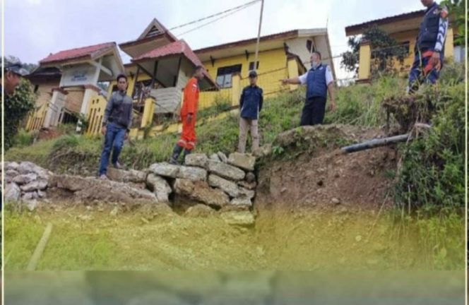 					Longsor di Daerah Luwu, PUPR Langsung Turunkan Alat Berat