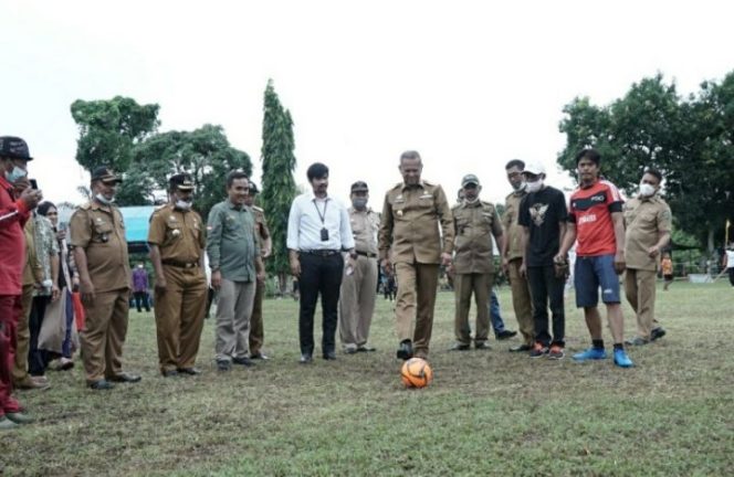 					Bupati Luwu Buka Pesta Panen dan Kegiatan Olahraga di Larompong Selatan