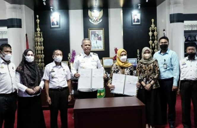 					Basmin Teken MoU dengan Perum Bulog Salurkan Beras ke ASN