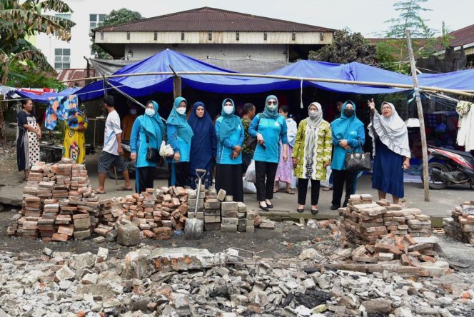 					PKK Sulsel Bantu Korban Kebakaran di Bara-barayya