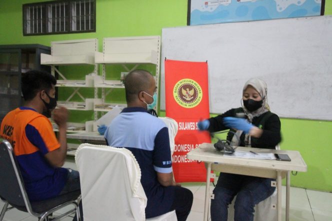 					Binda Sulsel Target 100 Warga Binaan Rutan Kelas II B Sengkang Divaksin