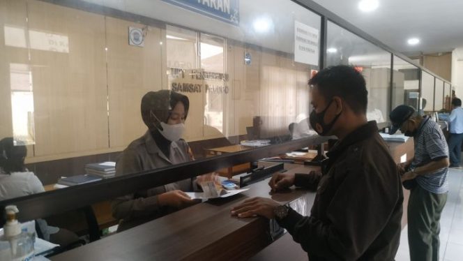 					Samsat Palopo Gunakan Call Center Mudahkan Wajib Pajak