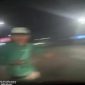 Hasil Screen Shoot Video pemuda hadang mobil pengendara di batas kota Gowa-makassar yang viral di medsos. (Foto : Ist).
