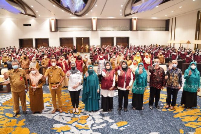 					Pemprov Sulsel Kirim Tenaga Pendamping Gizi dan Sunting ke 240 Desa