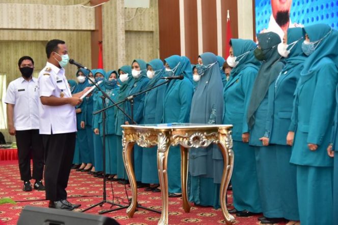 					Gubernur Lantik Pengurus PKK Sulsel Sisa Masa Bakti 2018 – 2023