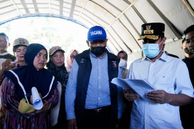 					Gubernur Andalan Pantau Kondisi Korban Dampak Angin Puting Beliung di Maros