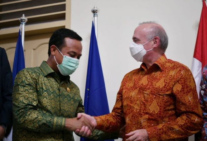 					Gubernur Andalan Paparkan Potensi Sulsel Depan Dubes Prancis