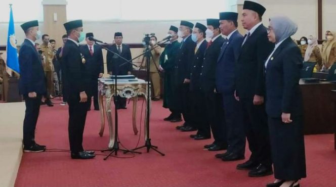 					Gubernur Sulsel Mutasi dan Lantik 7 Pejabat Eselon II Pemprov