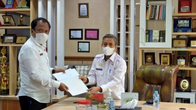 					Pemprov Sulsel Serahkan Rp 10 Miliar, Persiapan Mitigasi Banjir di Makassar