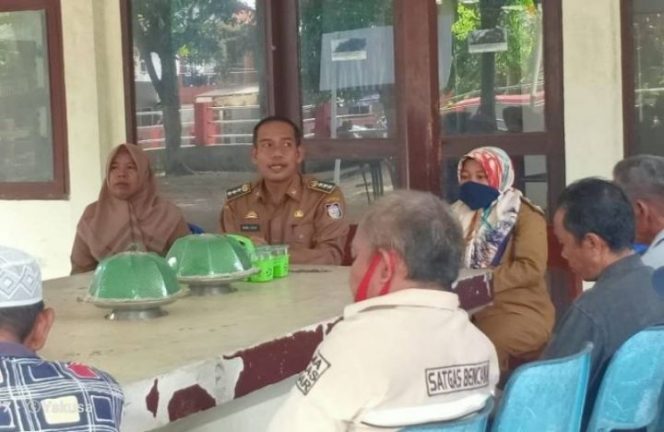 					Hari Pertama Usai Lebaran, Camat Sangkarrang Ramli Lallo Langsung Pimpin Rakor