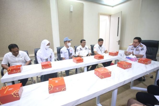 					Plh Gubernur Lepas Paskibraka Perwakilan Sulsel ke Istana Negara