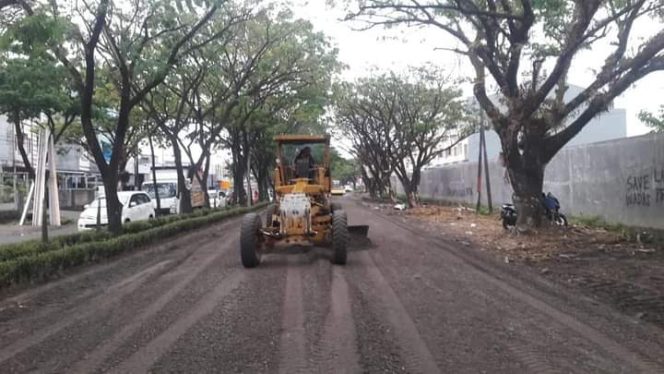 					Gubernur Komitmen Tuntaskan Jalan Tun Abdul Razak, Begini Progresnya