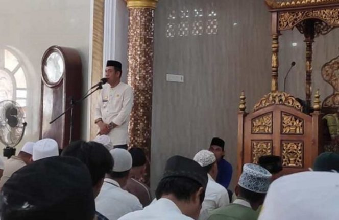 					Ramli Lallo Ajak Masyarakat Jangan Buang Sampah di Laut