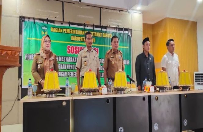 					Warga Desa Kadundung dan Boneposi Hadiri Sosialisasi Pembangunan Jalan 