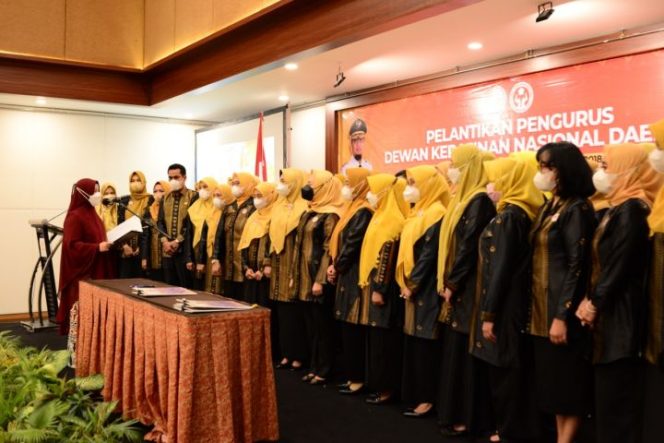 					Noemi Octarina Lantik Pengurus baru Dekranasda Sulsel (ist)