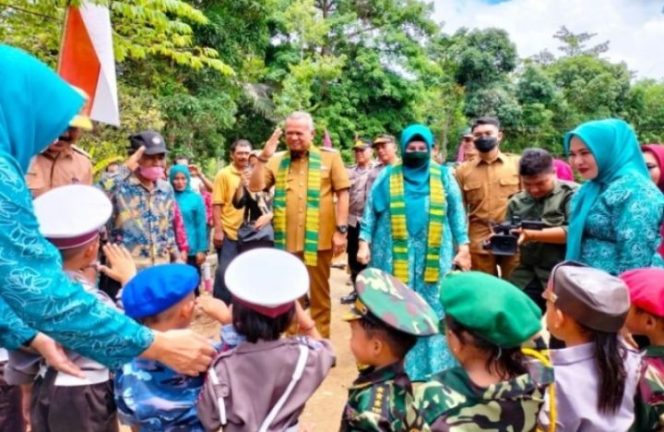 					Berkunjung ke Desa Riwang, Basmin Programkan Pengaspalan Jalan
