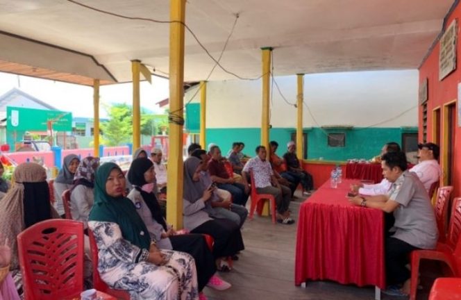 					Camat Sangkarrang Terima Kunjungan Guru Besar Unhas di Kodingareng