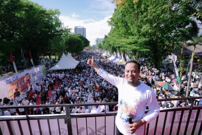 					Ribuan Peserta Ikuti Jalan Anti Mager Hari Jadi Sulsel 353 Tahun 