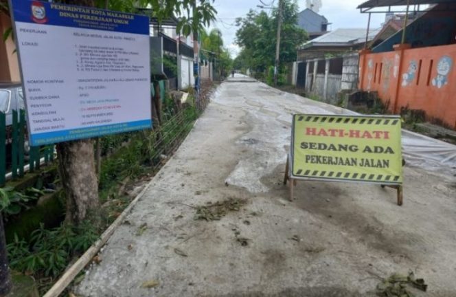 					Proyek Beton PUPR Makassar Retak, Diduga tak Sesuai Spesifikasi