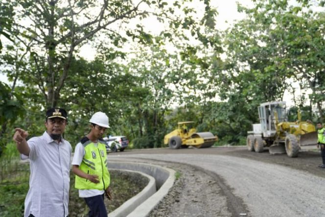 					Andi Sudirman Tinjau Rekonstruksi ruas Ujung Lamuru – Palattae