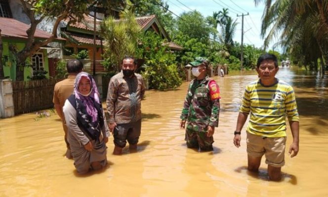 					Waka I DPRD Kota Bengkulu Turun Langsung Tinjau Kondisi Banjir di Korpri