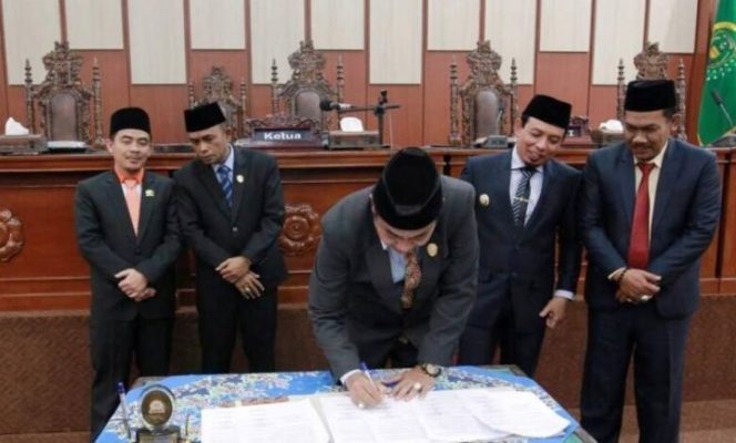 					DPRD Kota Bengkulu Bersama Pemkot Tanda Tangani Kesepakatan KUPA dan PPAS-P 2022