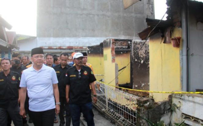 					Serahkan Bantuan Korban Kebakaran, Rohidin Turun ke Lingkar Timur