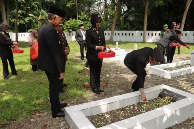 					Forkopimda Luwu peringati Hari Pahlawan 10 November (Ist)