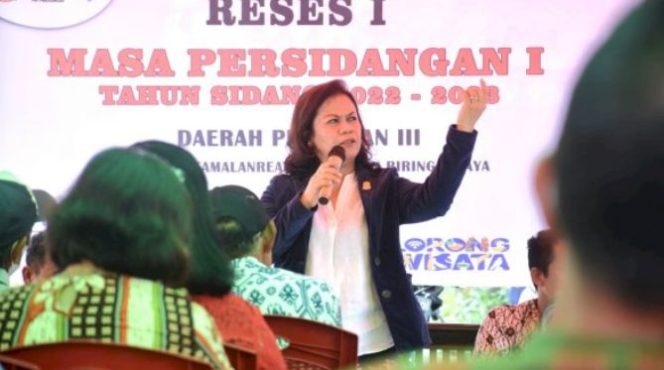 					Warga Buntusu Keluhkan Infrastruktur dan Air Bersih ke Galmerrya Kondorura