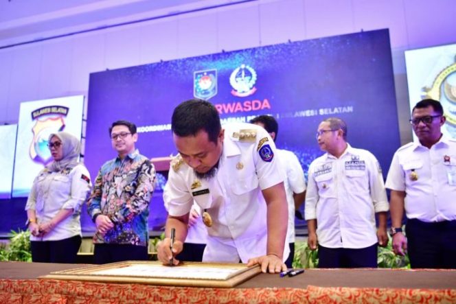 					Gubernur Minta Inspektorat se-Sulsel Perkuat Pengawasan