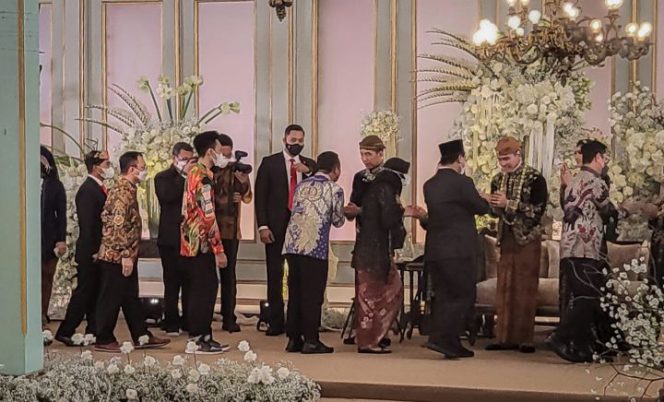 					Gubernur Andalan Saat Hadiri Acara Pernikahan Putra Presiden RI Jokowi (ist)