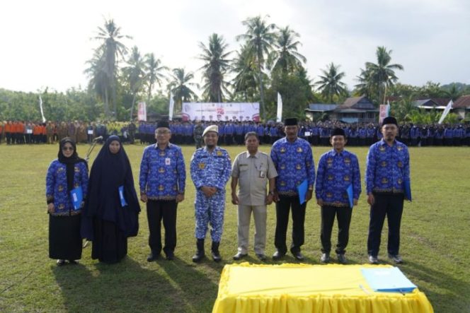 					Gubernur Sulsel Andi Sudirman Sulaiman serahkan SK PPPK Tahap II (Ist)