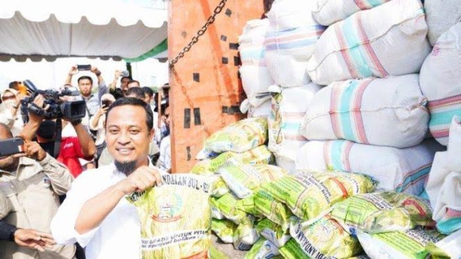 					Pemprov Sulsel Kembali Siapkan 2,5 Ribu Ton Benih Padi Andalan