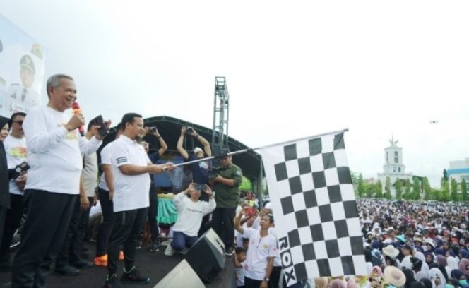 					Jalan Santai Anti Mager di Luwu Pecahkan Rekor 60 Ribu Peserta