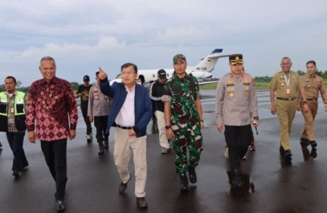 					Tinjau Pembangunan Smelter, Bupati Luwu Sambut JK